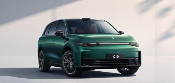 高声誉网络配资平台 零跑C10：15万级中型SUV，超值奶爸车，可油可电更省钱